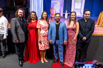 Foto - CINE TEATRO EM PEDRINHAS PAULISTA É PALCO DE ESPETÁCULO DE ÓPERA “NESSUN DORMA”.