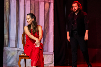 Foto - CINE TEATRO EM PEDRINHAS PAULISTA É PALCO DE ESPETÁCULO DE ÓPERA “NESSUN DORMA”.