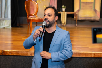 Foto - CINE TEATRO EM PEDRINHAS PAULISTA É PALCO DE ESPETÁCULO DE ÓPERA “NESSUN DORMA”.