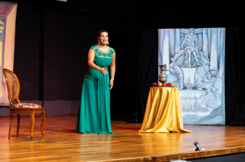 Foto - CINE TEATRO EM PEDRINHAS PAULISTA É PALCO DE ESPETÁCULO DE ÓPERA “NESSUN DORMA”.