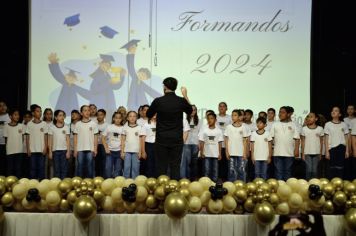 Foto - FORMATURA EMEF PROF CLOVIS MANFIO 2024.