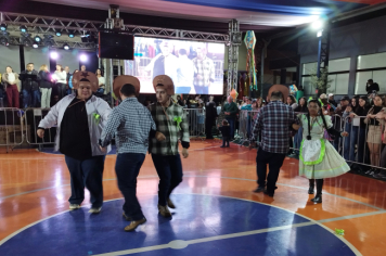 Foto - PREFEITURA DE PEDRINHAS PAULISTA REALIZA FESTA JUNINA DA EMEF PROF. CLÓVIS MANFIO 2025.