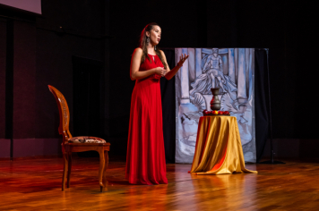Foto - CINE TEATRO EM PEDRINHAS PAULISTA É PALCO DE ESPETÁCULO DE ÓPERA “NESSUN DORMA”.