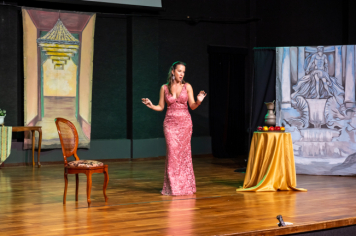 Foto - CINE TEATRO EM PEDRINHAS PAULISTA É PALCO DE ESPETÁCULO DE ÓPERA “NESSUN DORMA”.