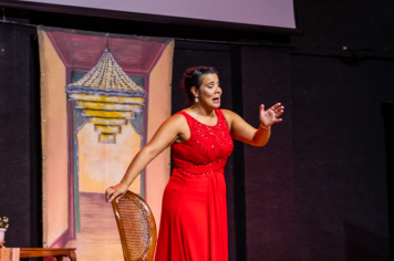 Foto - CINE TEATRO EM PEDRINHAS PAULISTA É PALCO DE ESPETÁCULO DE ÓPERA “NESSUN DORMA”.