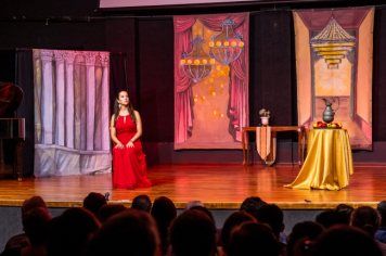 Foto - CINE TEATRO EM PEDRINHAS PAULISTA É PALCO DE ESPETÁCULO DE ÓPERA “NESSUN DORMA”.