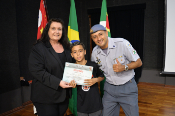 Foto - FORMATURA DO PROERD 2025 EM PEDRINHAS PAULISTA.