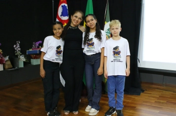 Foto - FORMATURA 5ª ANO EMEF. PROF. CLOVIS MANFIO 2025.