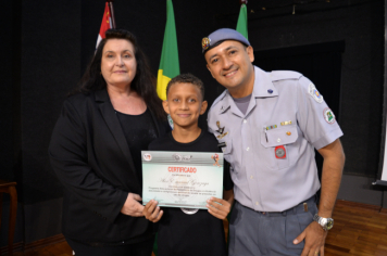 Foto - FORMATURA DO PROERD 2025 EM PEDRINHAS PAULISTA.