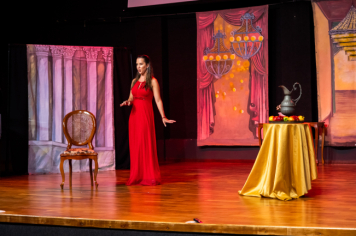 Foto - CINE TEATRO EM PEDRINHAS PAULISTA É PALCO DE ESPETÁCULO DE ÓPERA “NESSUN DORMA”.