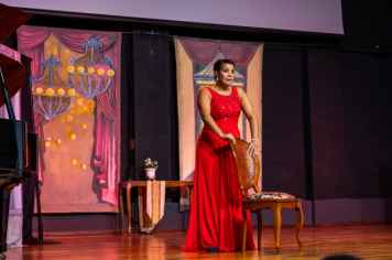 Foto - CINE TEATRO EM PEDRINHAS PAULISTA É PALCO DE ESPETÁCULO DE ÓPERA “NESSUN DORMA”.