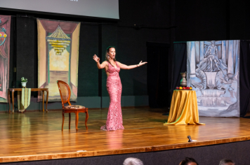 Foto - CINE TEATRO EM PEDRINHAS PAULISTA É PALCO DE ESPETÁCULO DE ÓPERA “NESSUN DORMA”.