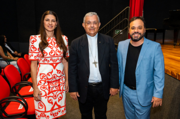 Foto - CINE TEATRO EM PEDRINHAS PAULISTA É PALCO DE ESPETÁCULO DE ÓPERA “NESSUN DORMA”.