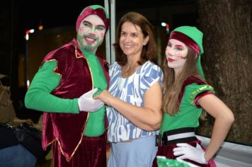 Foto - PROMOVE CANTATA DE NATAL E ENTREGA DE BRINQUEDOS COM A CHEGADA DO PAPAI NOEL