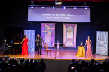Foto - CINE TEATRO EM PEDRINHAS PAULISTA É PALCO DE ESPETÁCULO DE ÓPERA “NESSUN DORMA”.