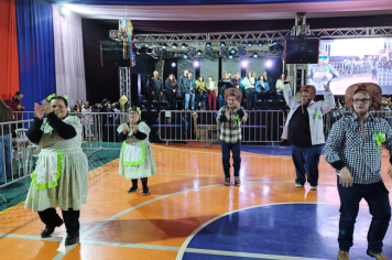 Foto - PREFEITURA DE PEDRINHAS PAULISTA REALIZA FESTA JUNINA DA EMEF PROF. CLÓVIS MANFIO 2025.