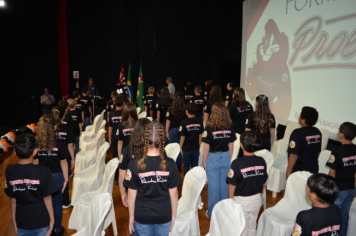 Foto - FORMATURA DO PROERD 2025 EM PEDRINHAS PAULISTA.