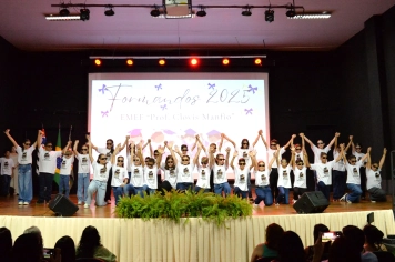 Foto - FORMATURA 5ª ANO EMEF. PROF. CLOVIS MANFIO 2025.