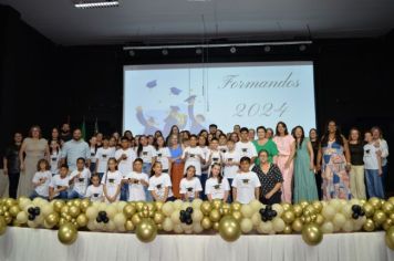 Foto - FORMATURA EMEF PROF CLOVIS MANFIO 2024.