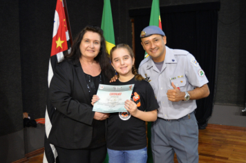 Foto - FORMATURA DO PROERD 2025 EM PEDRINHAS PAULISTA.