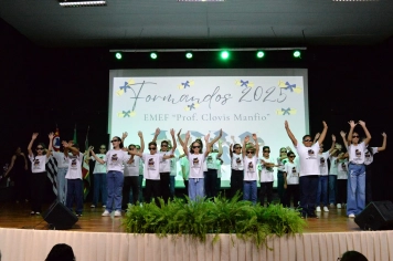Foto - FORMATURA 5ª ANO EMEF. PROF. CLOVIS MANFIO 2025.