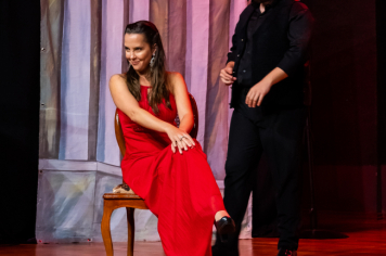 Foto - CINE TEATRO EM PEDRINHAS PAULISTA É PALCO DE ESPETÁCULO DE ÓPERA “NESSUN DORMA”.