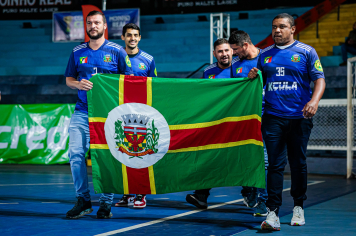 PEDRINHAS PAULISTA MARCA PRESENÇA NA  ABERTURA DA COPA CIVAP DE FUTSAL.