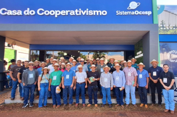 PARCERIA ENTRE COOPERATIVA E PREFEITURA DE PEDRINHAS PAULISTA LEVA PRODUTORES RURAIS À AGRISHOW 2025.