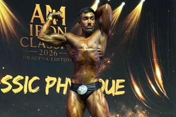 ATLETA PEDRINHENSE SE DESTACA E CONQUITAS DUAS PREMIAÇÕES EM CAMPEONATO DE FISICULTURISMO.