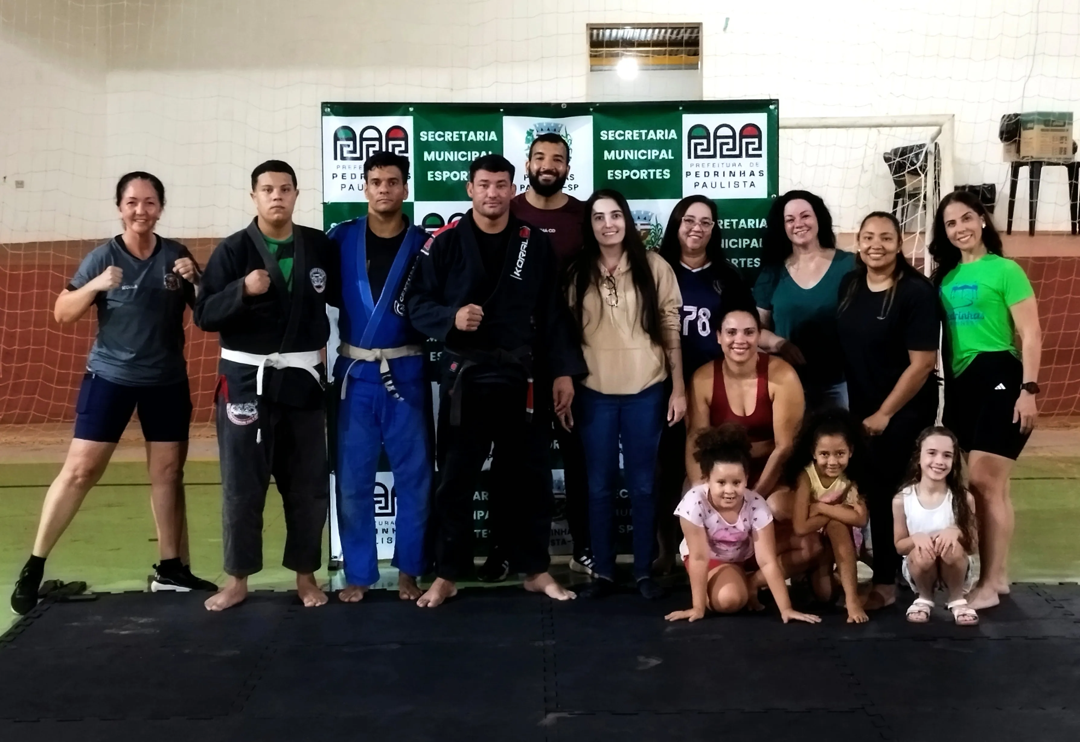 PREFEITURA PROMOVE 1ª EDIÇÃO DE CURSO DE DEFESA PESSOAL PARA MULHERES.