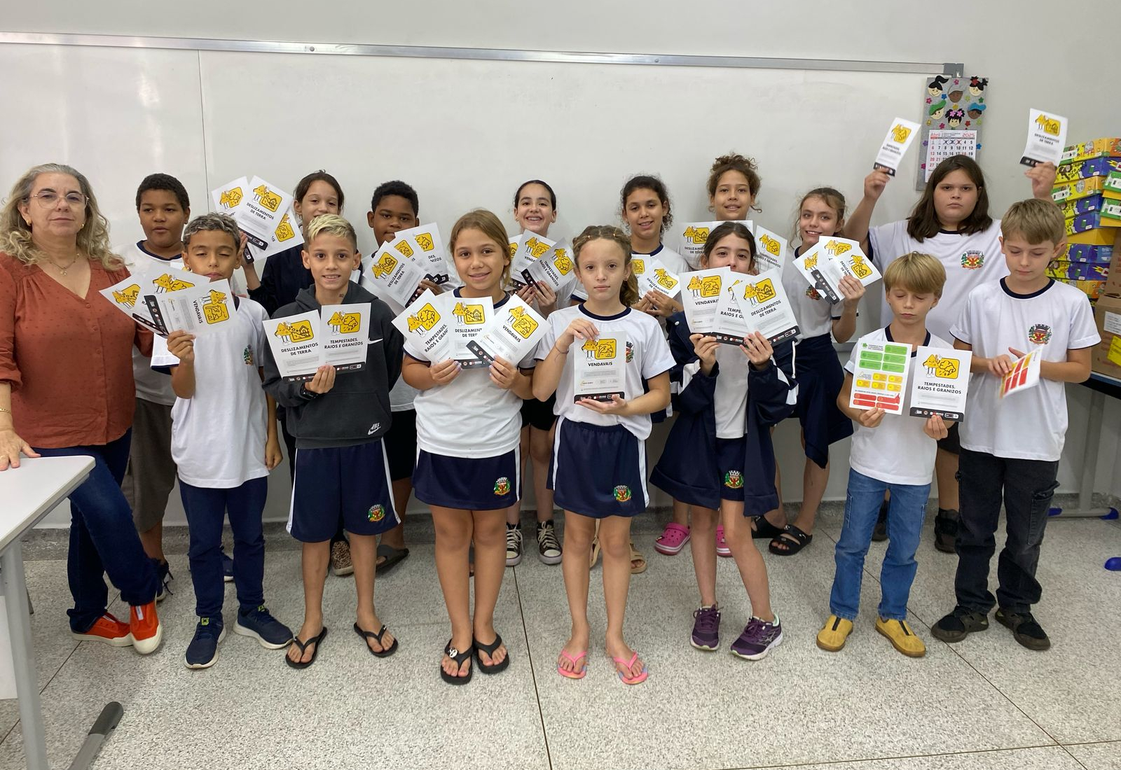 PREFEITURA DE PEDRINHAS PAULISTA PROMOVE AÇÕES EDUCATIVAS SOBRE DEFESA CIVIL NA EMEIF PROF. CLÓVIS MANFIO
