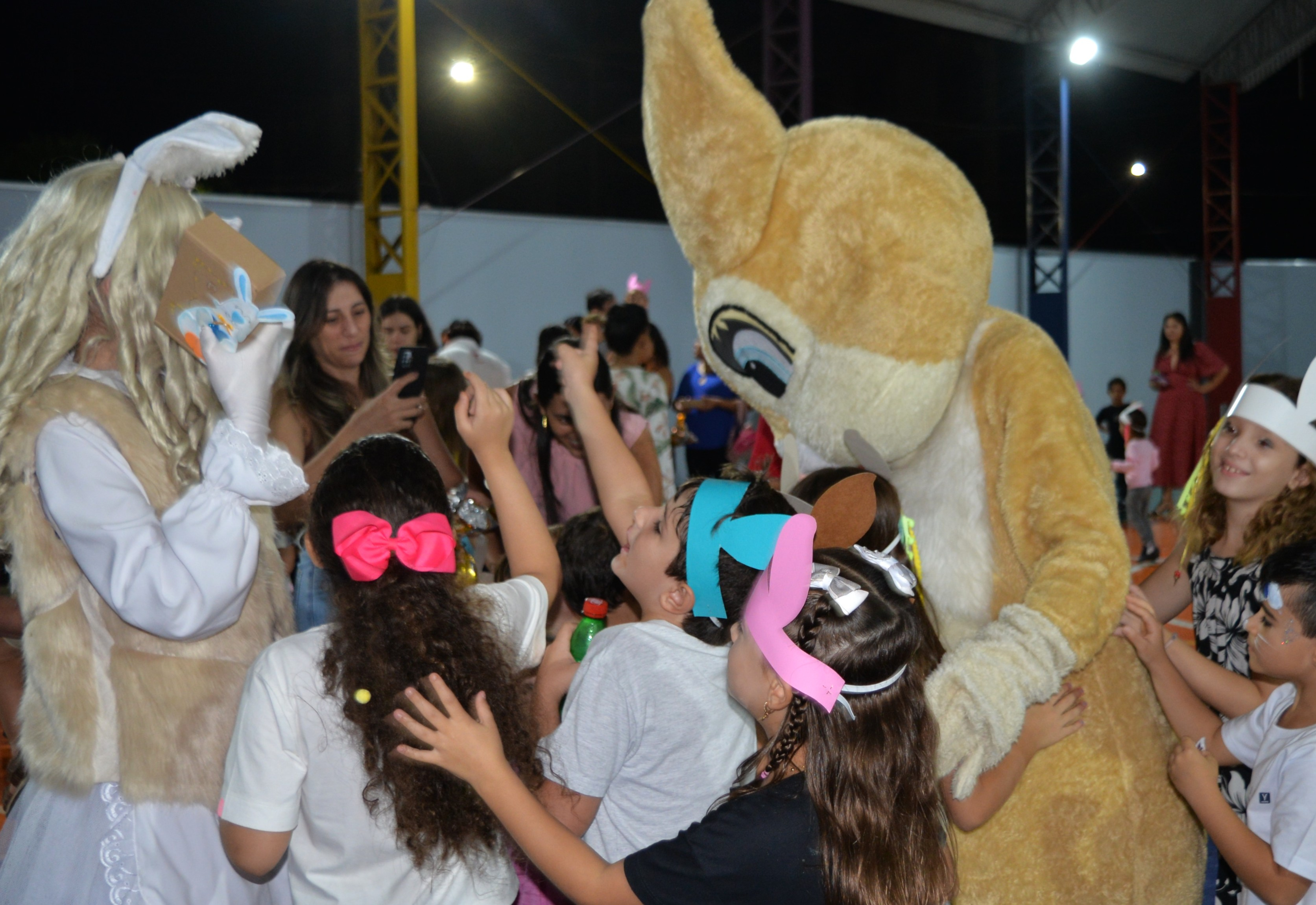 PREFEITURA MUNICIPAL REALIZA ENTREGA DE OVOS DE PÁSCOA AOS ALUNOS DA REDE PÚBLICA.
