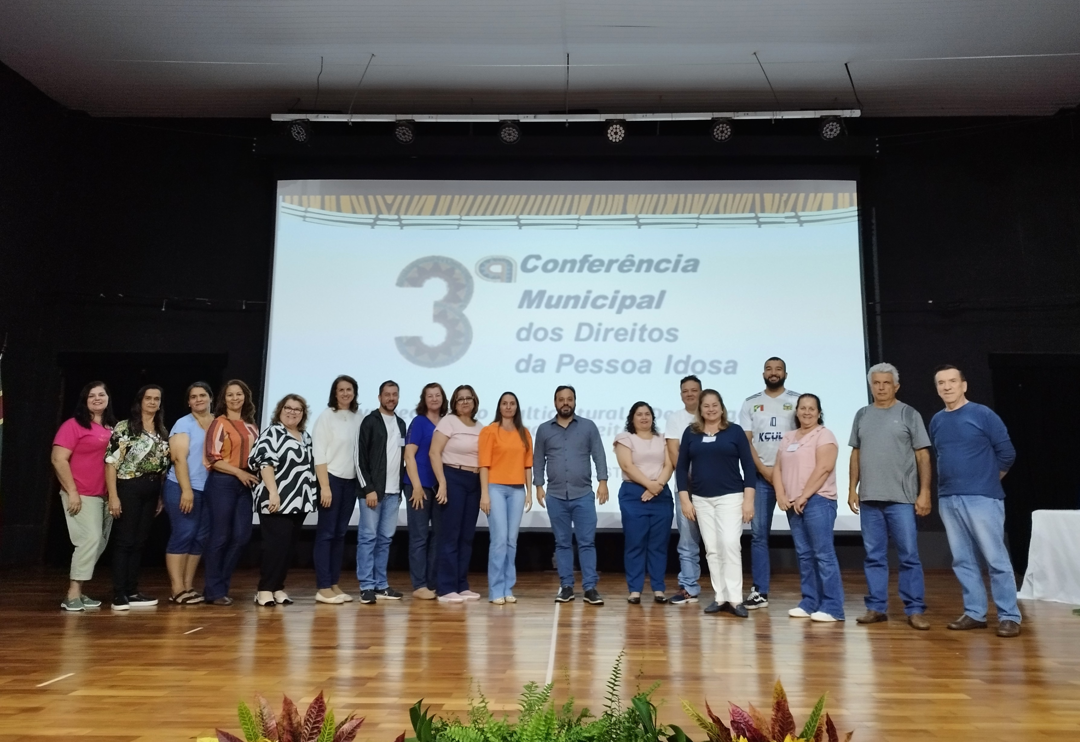 PREFEITURA ORGANIZA 3ª CONFERÊNCIA MUNICIPAL DOS DIREITOS DA PESSOA IDOSA.