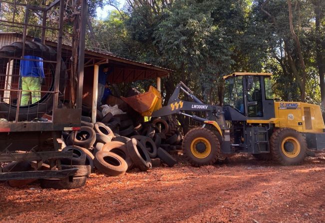 PEDRINHAS PAULISTA REALIZA CAMPANHA DE COLETA DE PNEUS.