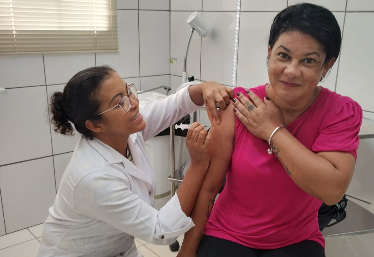 PREFEITURA MUNICIPAL DE PEDRINHAS PAULISTA PROMOVE O DIA D DE VACINAÇÃO CONTRA A INFLUENZA.