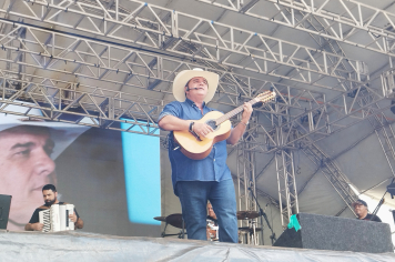 Foto - PEDRINHAS PAULISTA CELEBRA SEUS 73 ANOS.