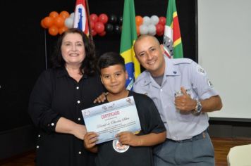 Foto - FORMATURA DO PROERD 2024 EM PEDRINHAS PAULISTA. 