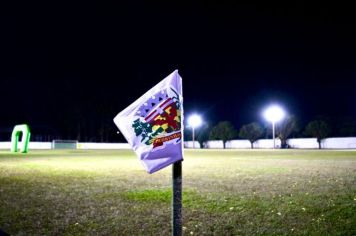 Foto - PREFEITURA COMEMORA A ILUMINAÇÃO DO ESTADIO MUNICIPAL COM O 1º JOGO DAS ESTRELAS.