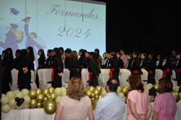 Foto - FORMATURA EMEF PROF CLOVIS MANFIO 2024.