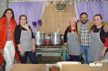 Foto - PREFEITURA MUNICIPAL REALIZA FESTA JUNINA DA ESCOLA CLOVIS MANFIO 2023.