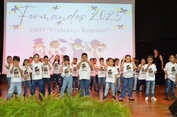 Foto - FORMATURA EMEI FRANCESCO ROMANO 2025.