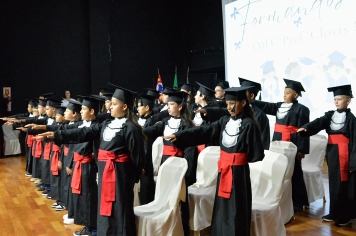 Foto - FORMATURA 5ª ANO EMEF. PROF. CLOVIS MANFIO 2025.