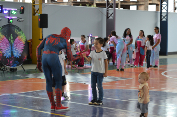 Foto - PREFEITURA INAUGURA REFORMA E ADEQUAÇÃO DA ECOLA CLOVIS MANFIO.