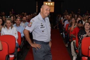 Foto - FORMATURA DO PROERD 2024 EM PEDRINHAS PAULISTA. 