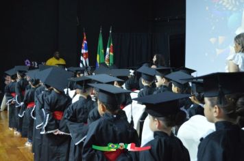 Foto - FORMATURA DOS ALUNOS DA EMEI. FRANCESCO ROMANO.