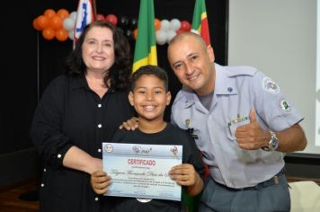 Foto - FORMATURA DO PROERD 2024 EM PEDRINHAS PAULISTA. 