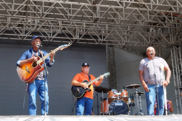 Foto - PEDRINHAS PAULISTA CELEBRA SEUS 73 ANOS.