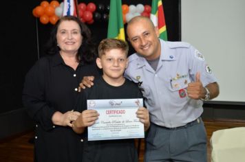 Foto - FORMATURA DO PROERD 2024 EM PEDRINHAS PAULISTA. 