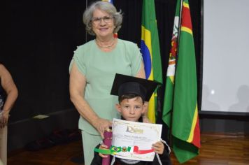 Foto - FORMATURA DOS ALUNOS DA EMEI. FRANCESCO ROMANO.