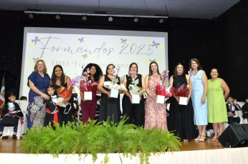 Foto - FORMATURA EMEI FRANCESCO ROMANO 2025.